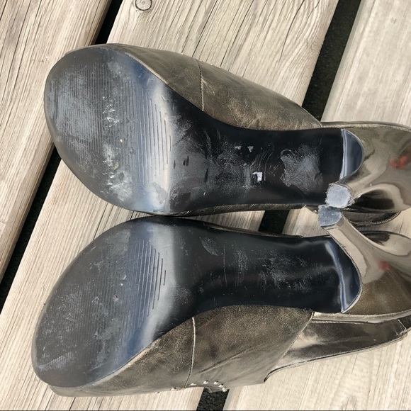 Carlos Santana Studded Platform Heels - Picture 4 of 7